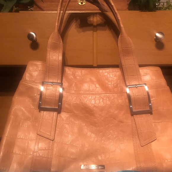 Kenneth Cole Bag - Picture 5 of 5